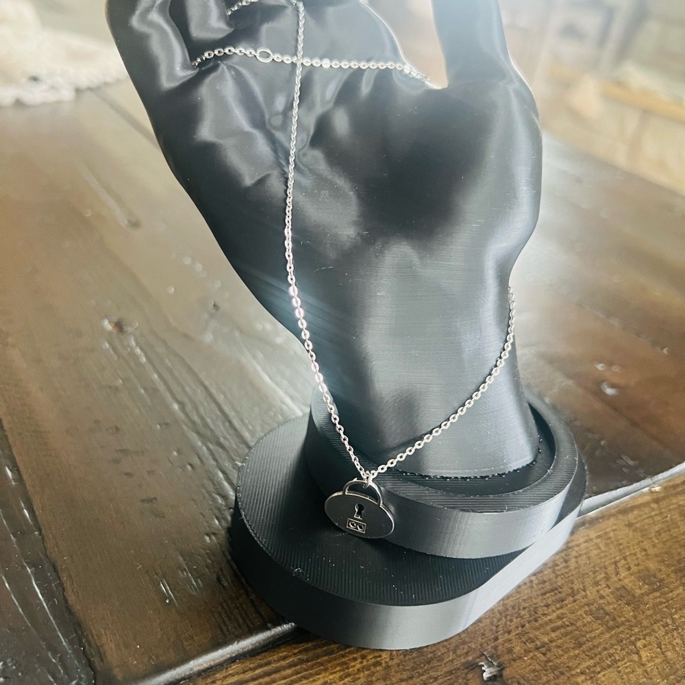 Elegant stainless steel Heart Pendant Necklace